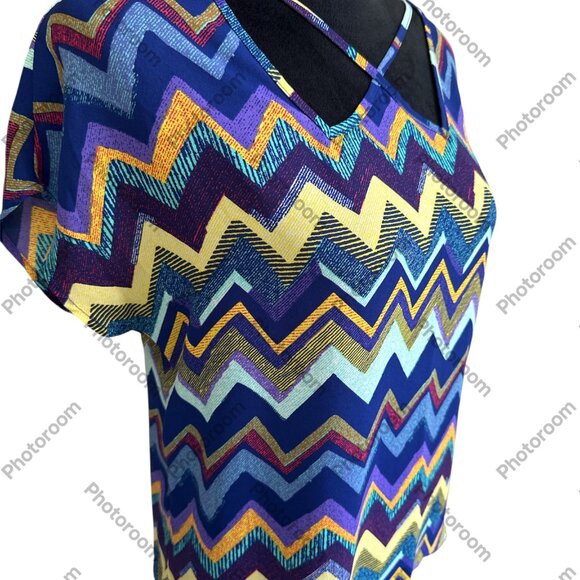 Soprano Small Multicolor Zig Zag Short Sleeve Blouse - Picture 2 of 4